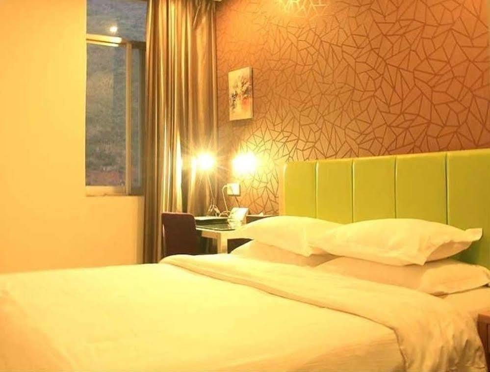 Yangshuo Harbour View Hotel Exterior foto